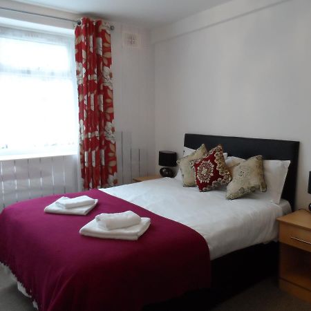 Metro House Star Accommodation 런던 외부 사진