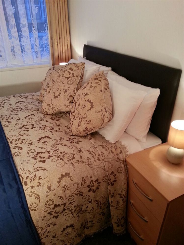Metro House Star Accommodation 런던 외부 사진