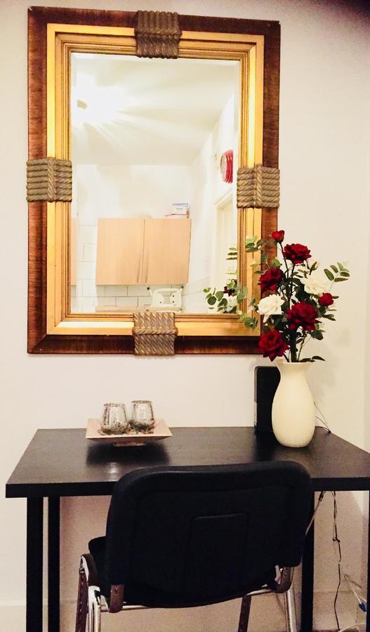 Metro House Star Accommodation 런던 외부 사진