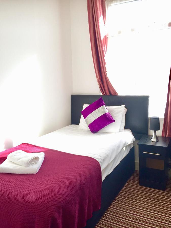 Metro House Star Accommodation 런던 외부 사진